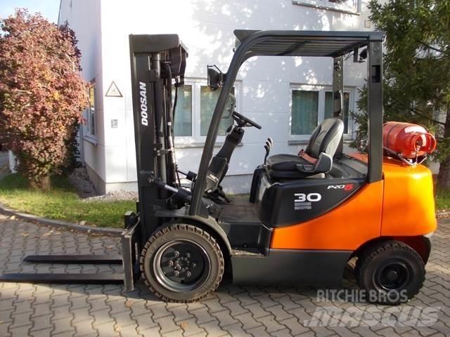 Doosan G 30 E Plinski viličari