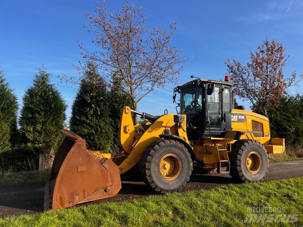 CAT 938M Utovarivači na kotačima