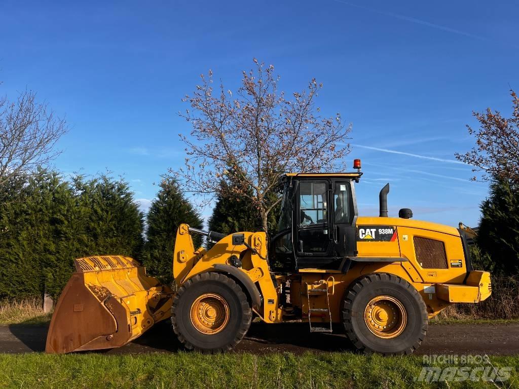 CAT 938M Utovarivači na kotačima
