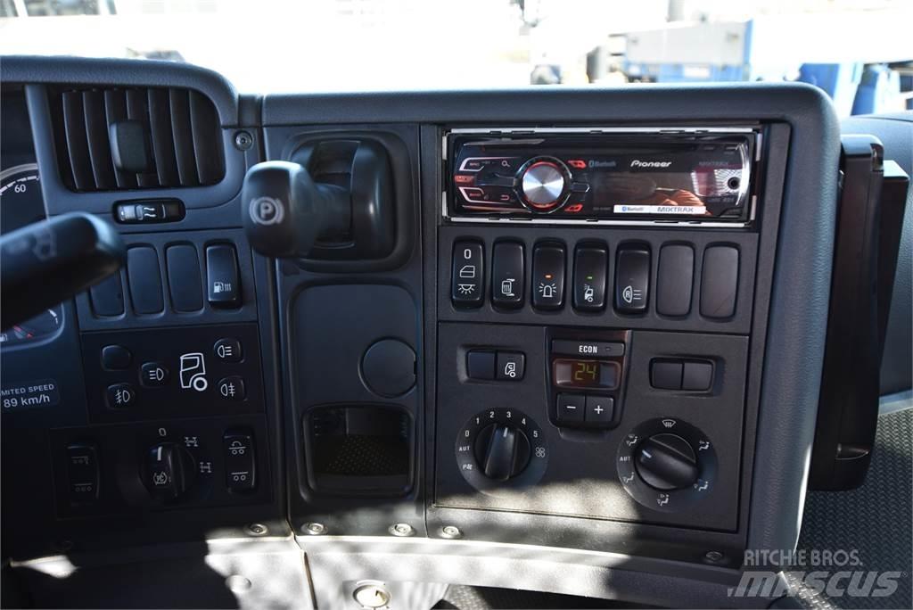 Scania G440 8X4 Kamioni sa kranom