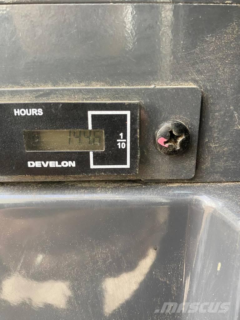 Develon DX 27 Z-7 Mini bageri <7t