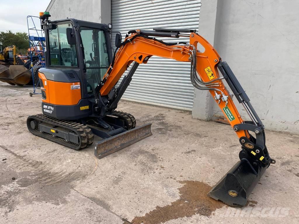 Develon DX 27 Z-7 Mini bageri <7t