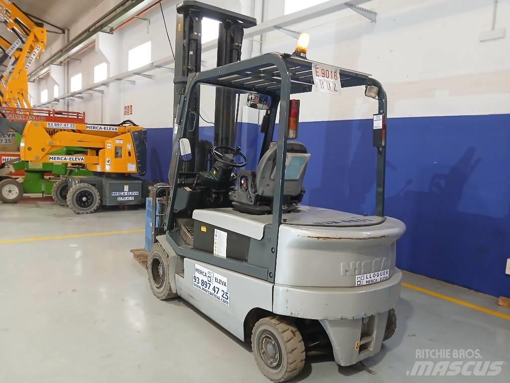 Nissan GQ02 L 30 CU Električni viličari