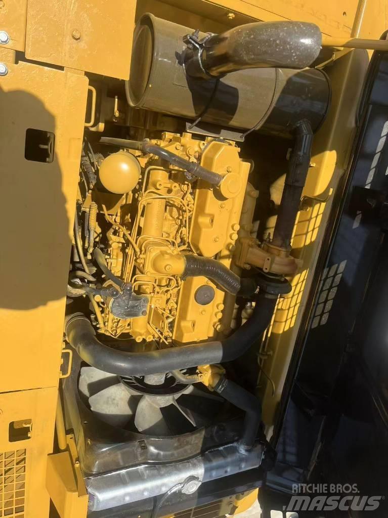 CAT 320 B L Bageri gusjeničari