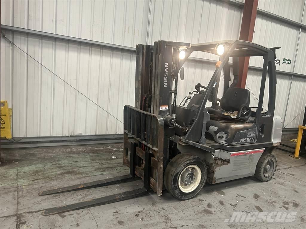 Nissan Y1D2A25Q Dizelski viličari