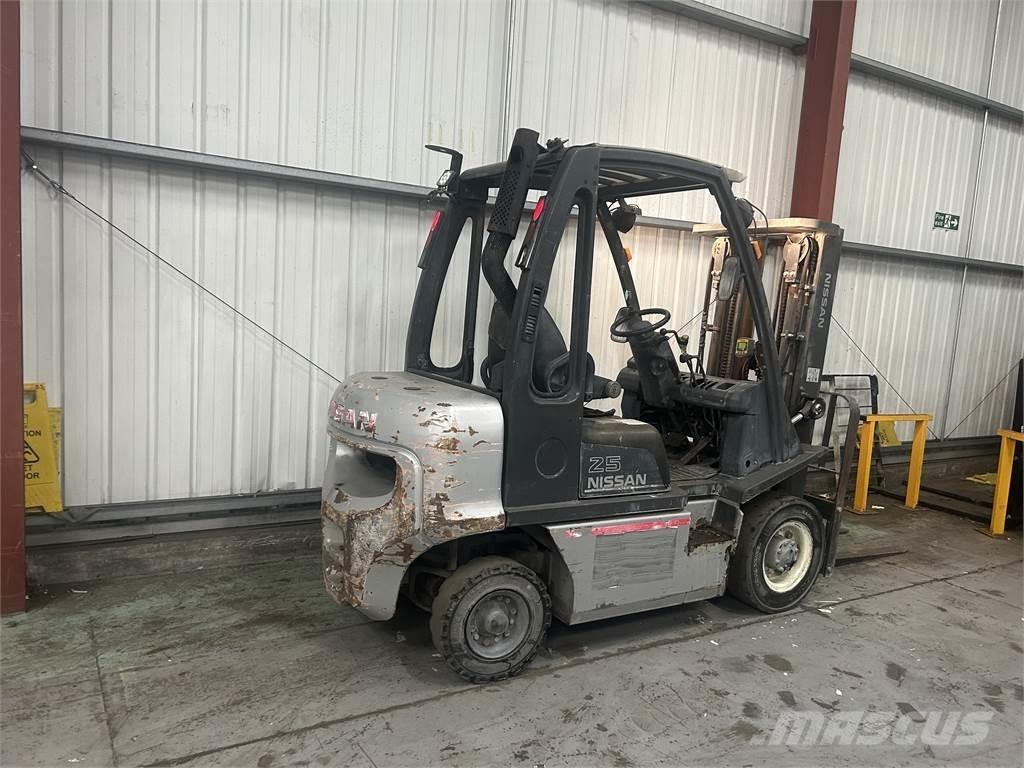 Nissan Y1D2A25Q Dizelski viličari