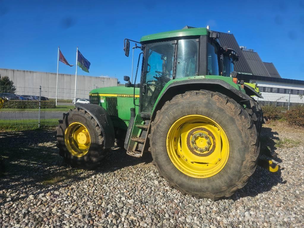 John Deere 6910 Traktori