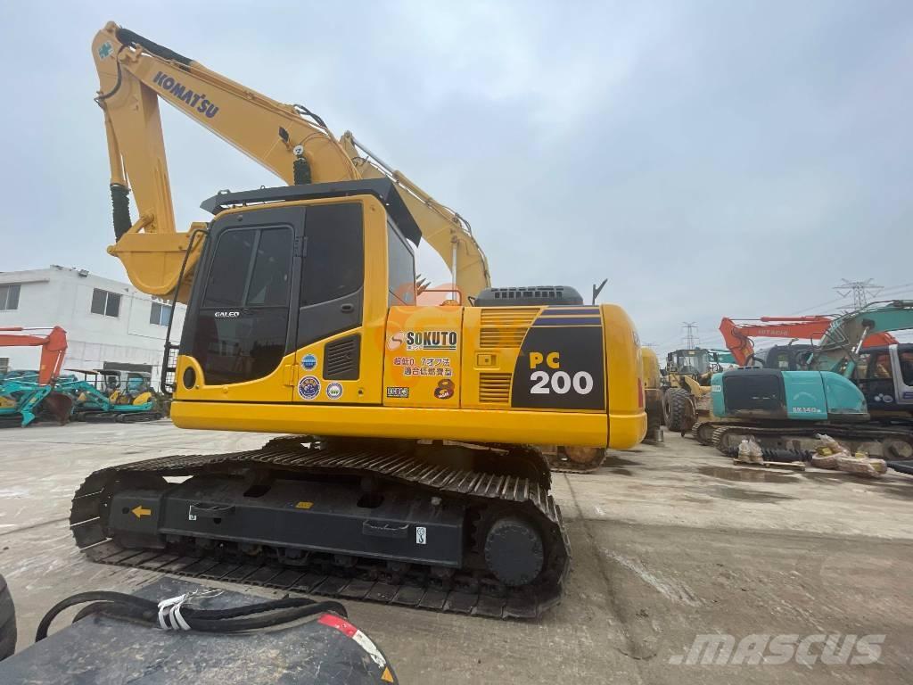 Komatsu PC 200-8 Bageri gusjeničari