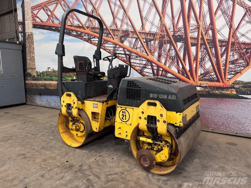Bomag BW 138 AD Valjci sa dvojnim bubnjem