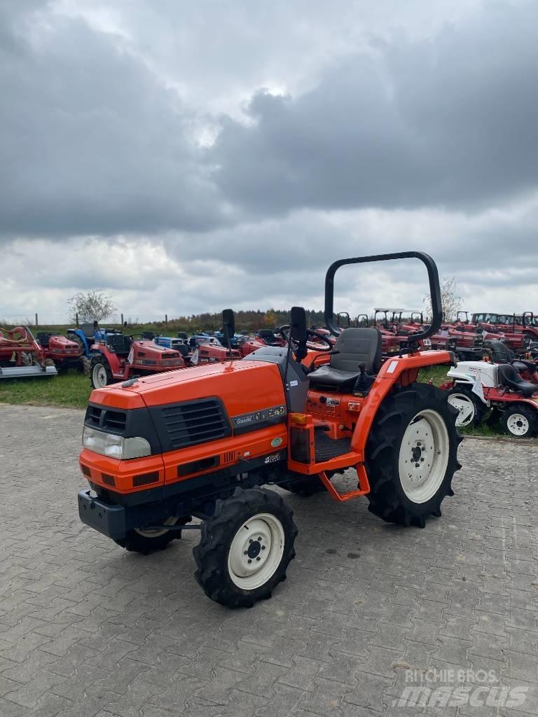 Kubota GL 240 Kompaktni (mali) traktori
