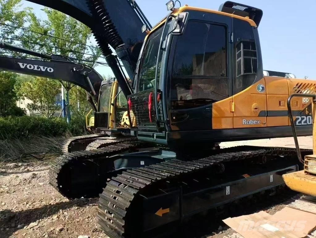 Hyundai 220lc-9s Midi bageri 7t – 12t