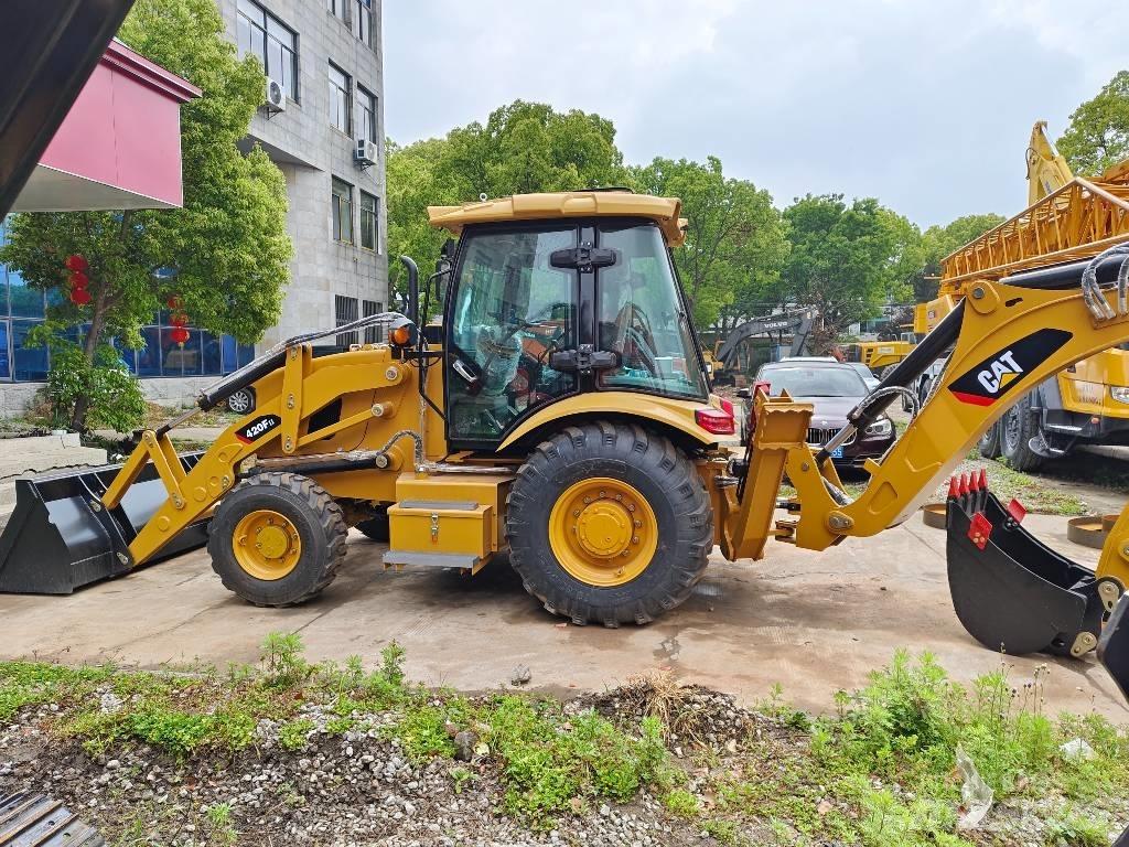 CAT 420 F Utovarni rovokopači