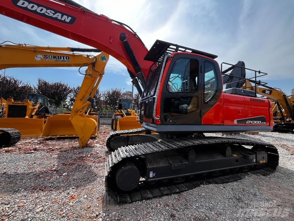 Doosan DX 300 LC-9C Bageri gusjeničari