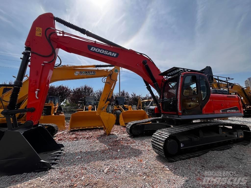 Doosan DX 300 LC-9C Bageri gusjeničari