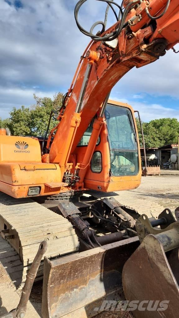 Daewoo EXCA 130 LCV Bageri gusjeničari