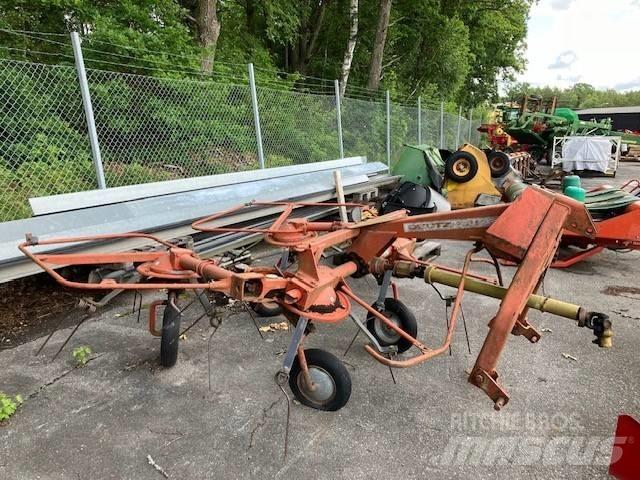 Deutz-Fahr KH400 DN Okretači i sakupljači sijena