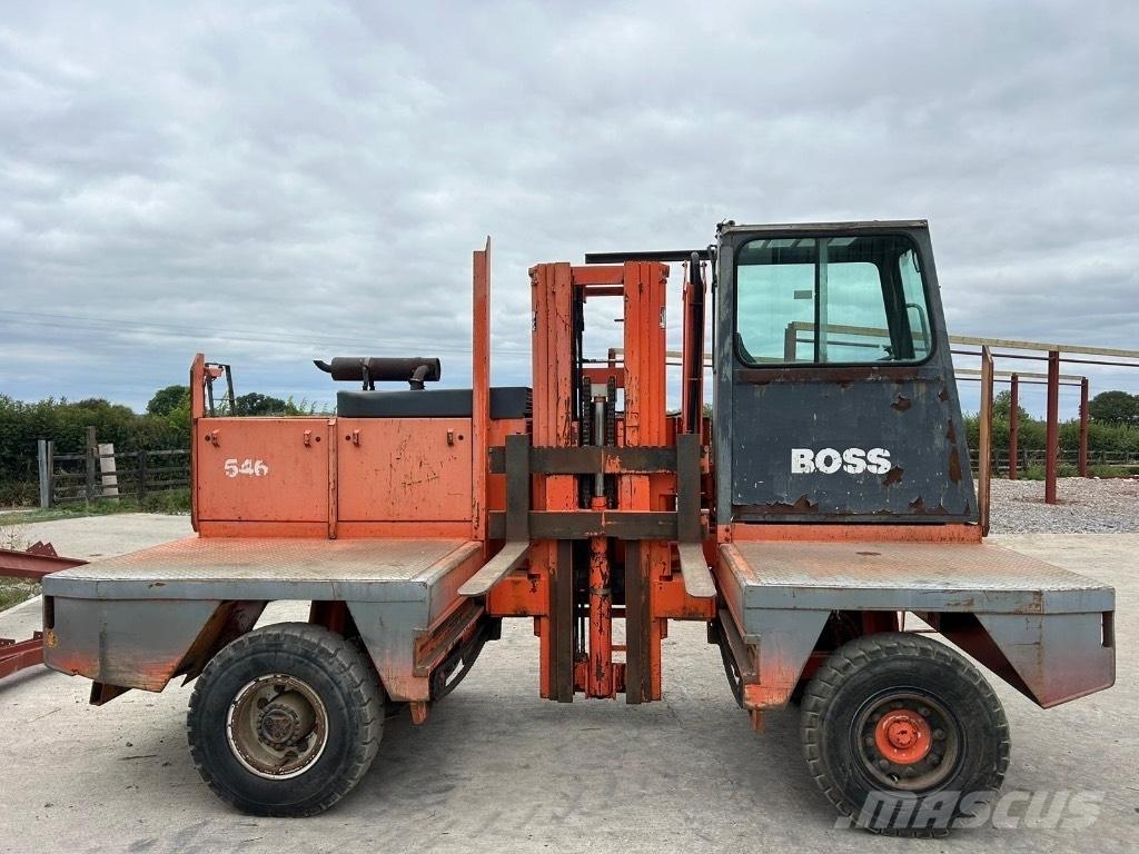 Boss 546 Bočni viličari