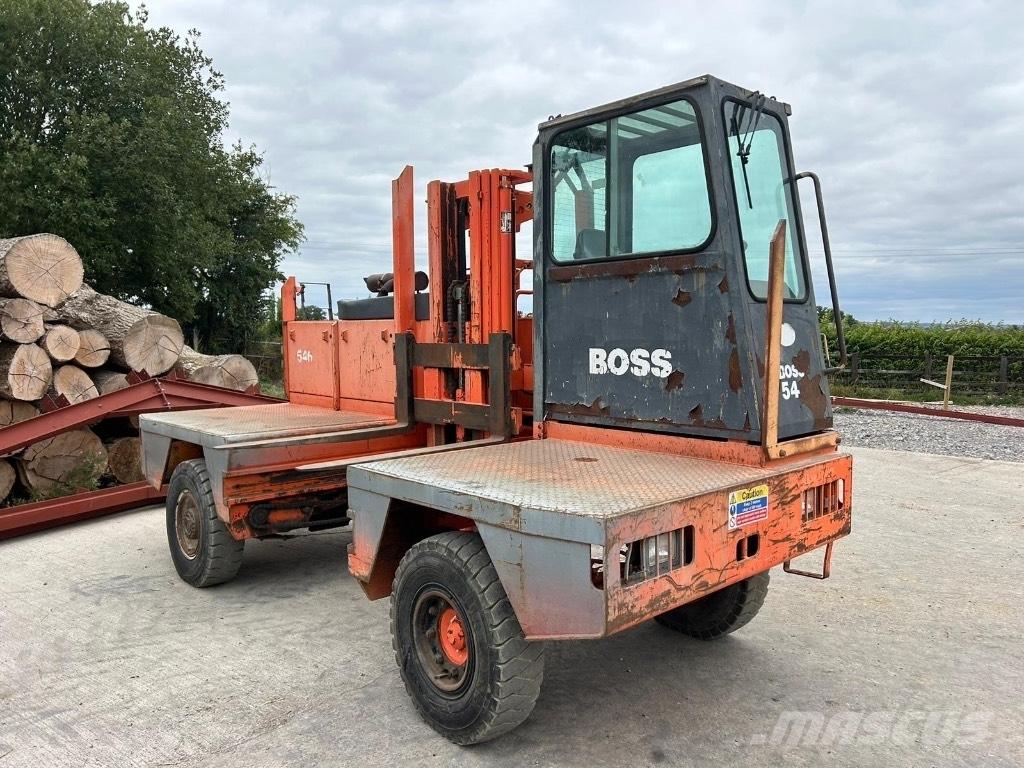 Boss 546 Bočni viličari