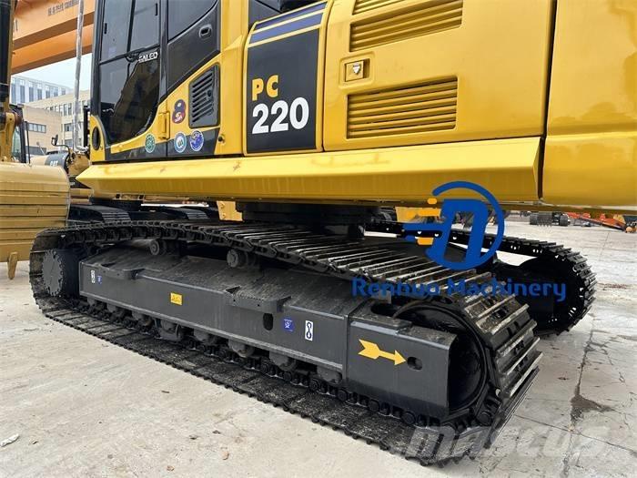 Komatsu PC 220-8 Bageri gusjeničari