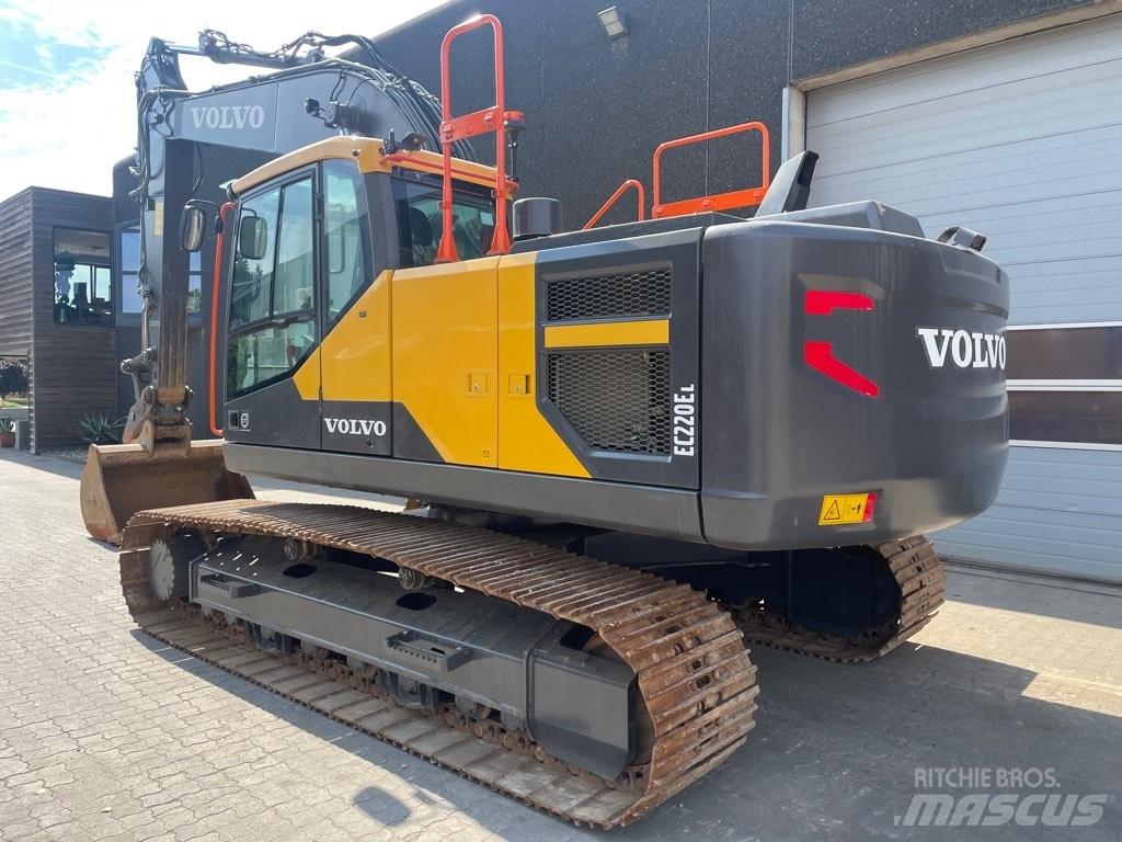 Volvo EC220E Bageri gusjeničari