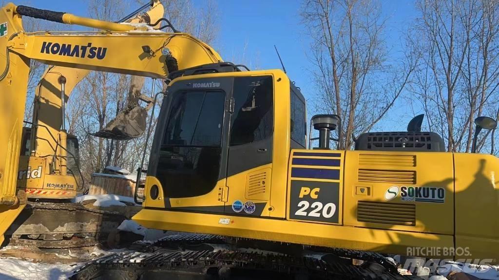 Komatsu PC 220-8 Bageri gusjeničari