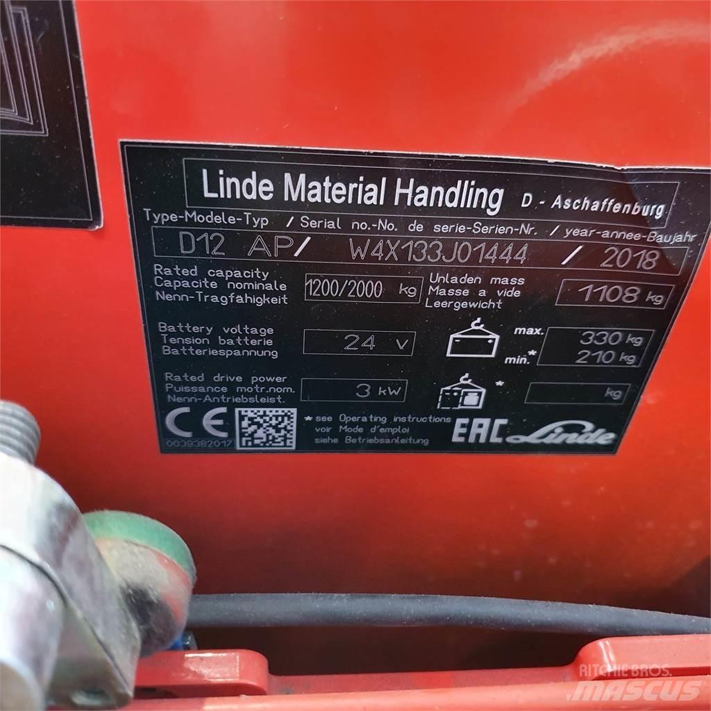 Linde D12AP Ručni električni viličar