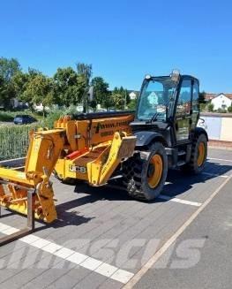 JCB 540-140 Teleskopski viličari