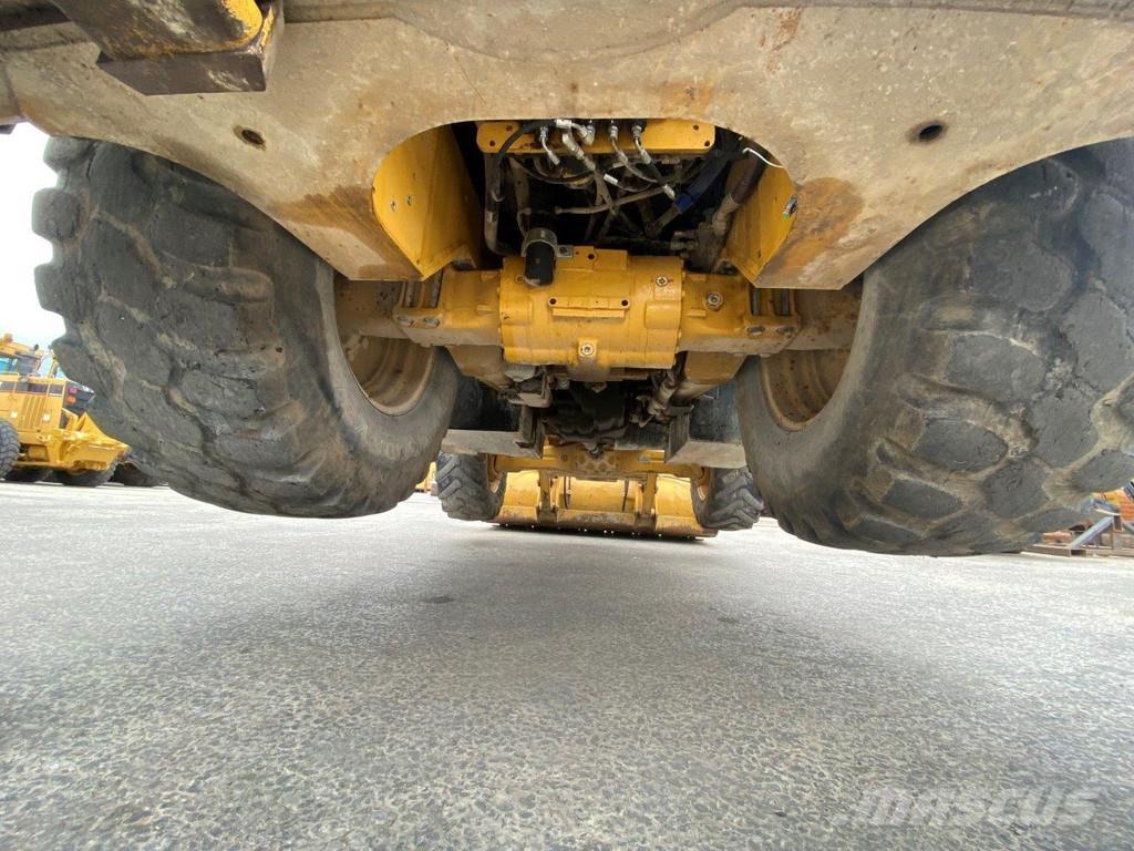 CAT 432F2 NVT Utovarni rovokopači