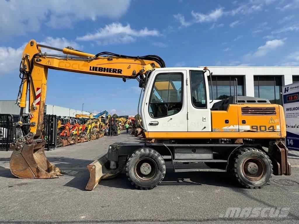 Liebherr A904C Bageri na kotačima