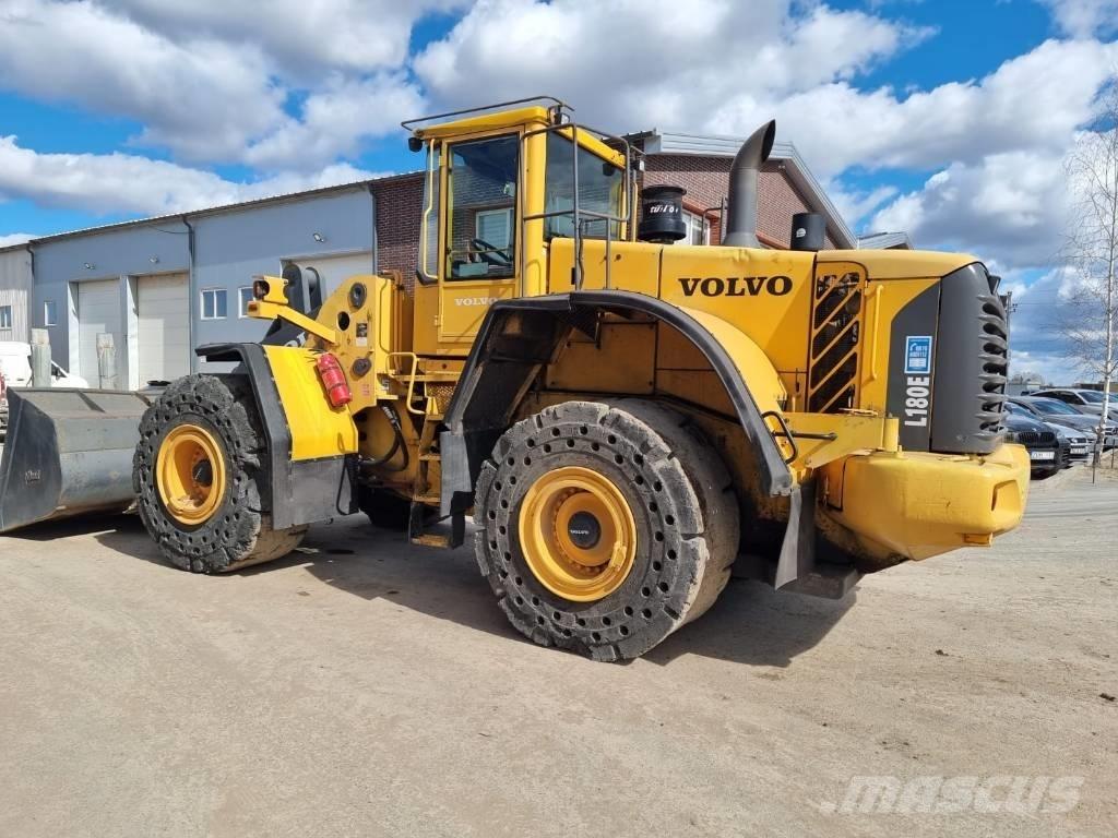 Volvo L 180 E Utovarivači na kotačima