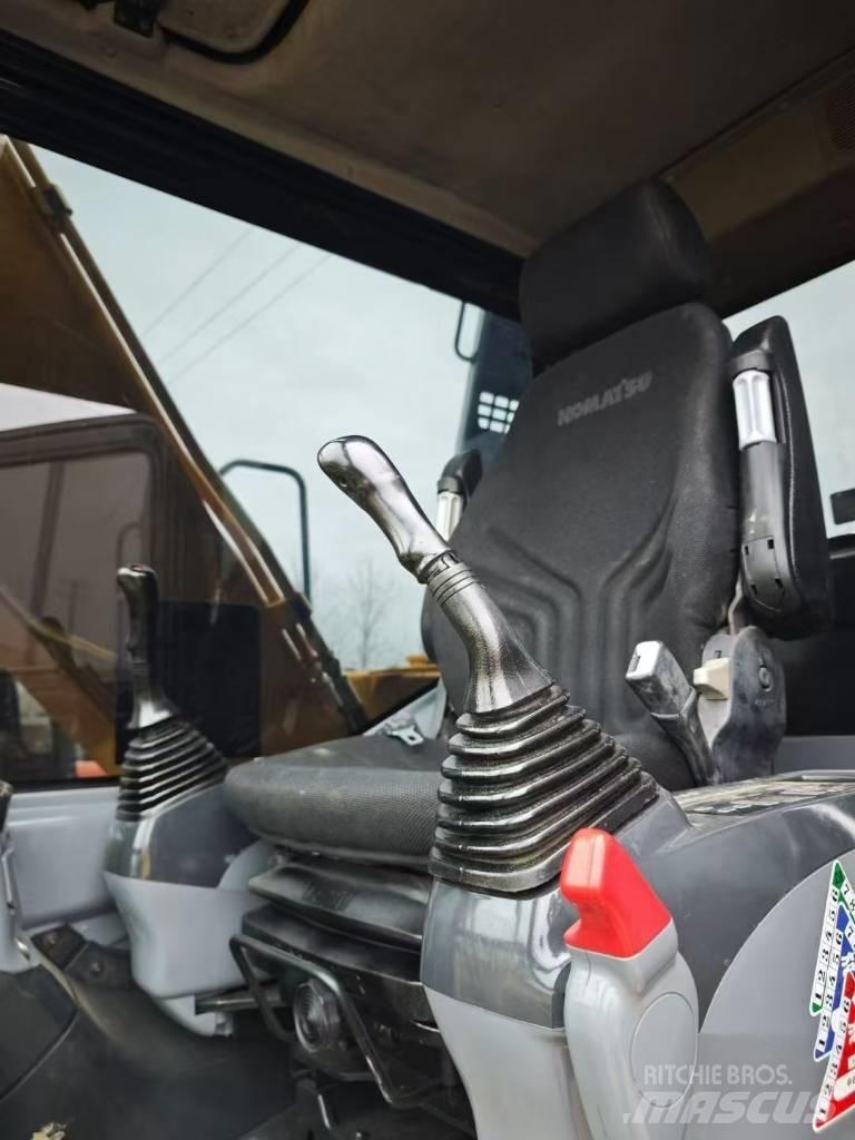 Komatsu 130LC-7 Bageri gusjeničari