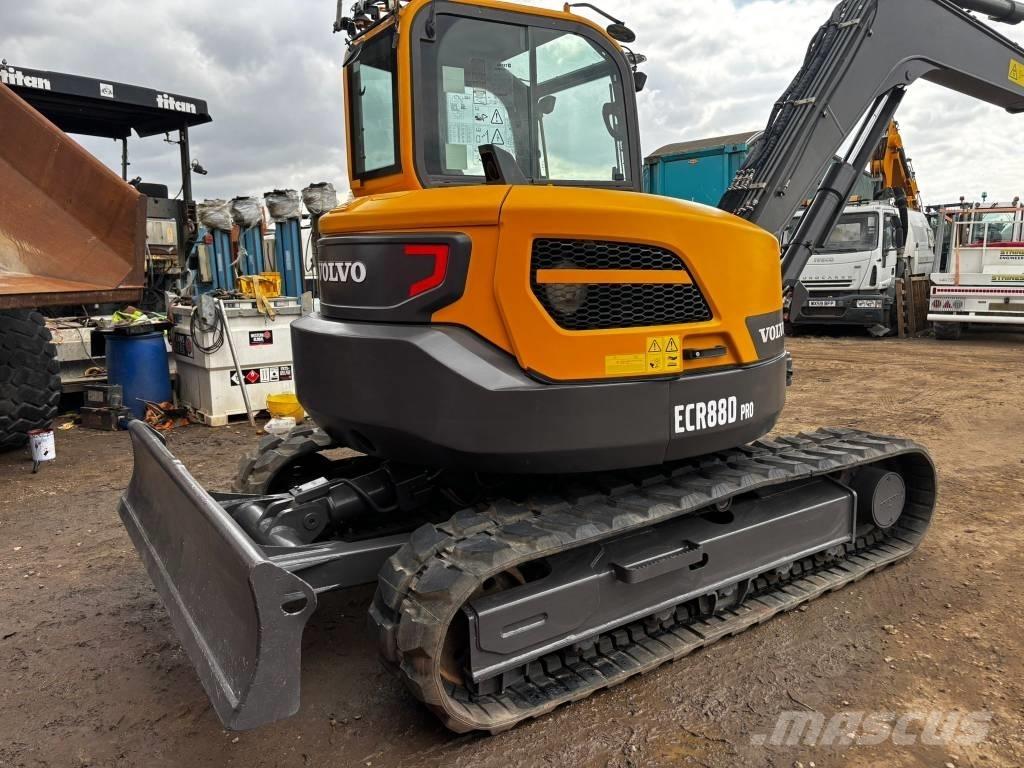 Volvo ECR 88 D Midi bageri 7t – 12t