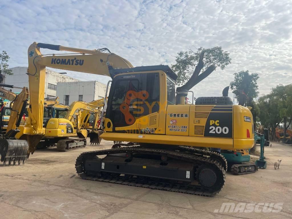 Komatsu PC 200-8 Bageri gusjeničari