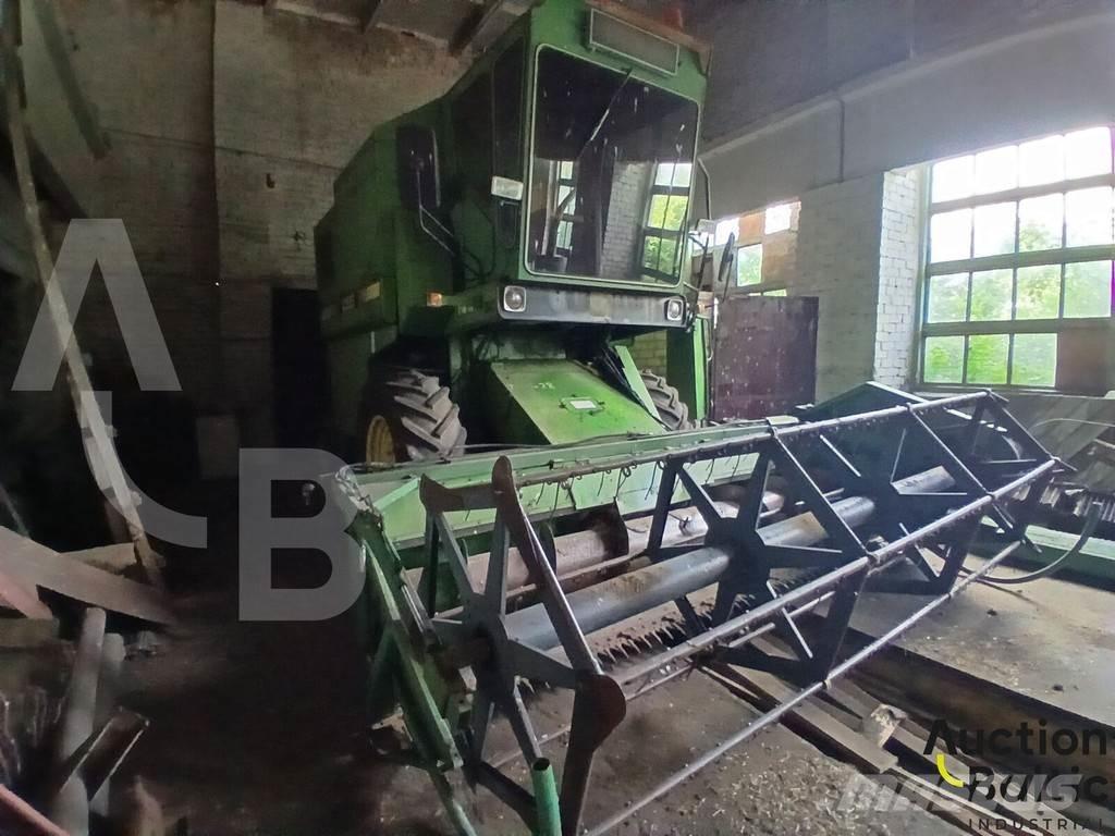 John Deere 1055 Kombajni