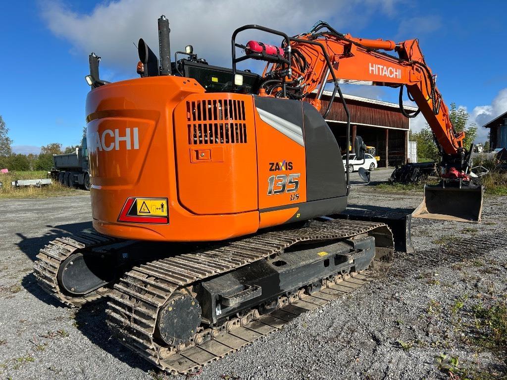 Hitachi ZX 135 US-7 Bageri gusjeničari