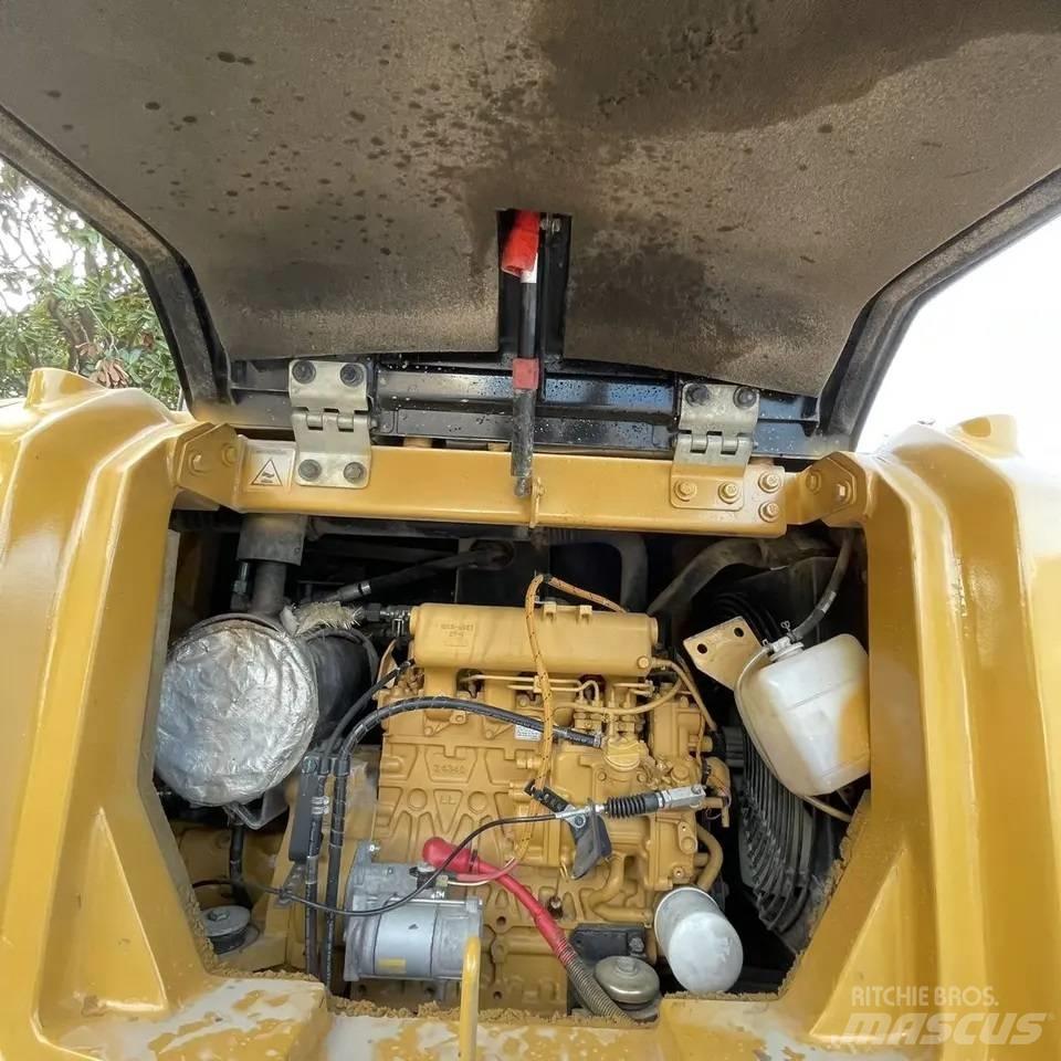 CAT 306E2 Bageri gusjeničari