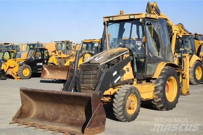 CAT 424D Utovarni rovokopači