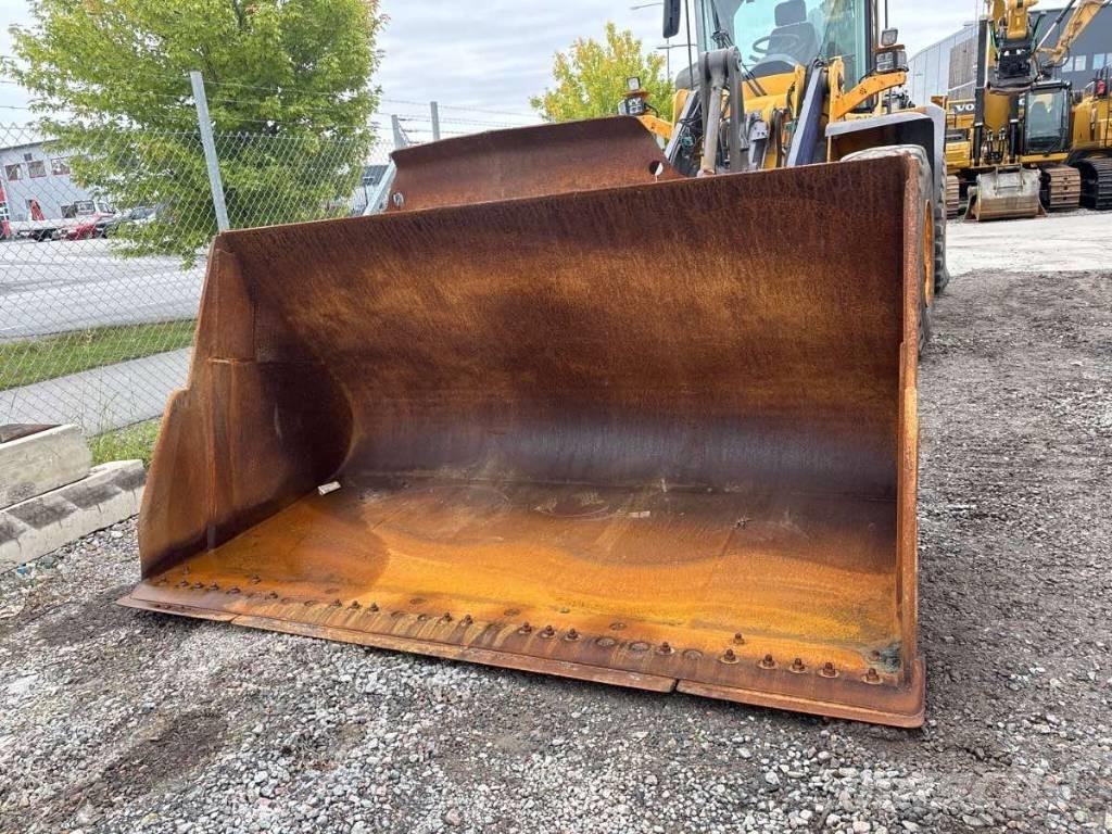Volvo L 120 F Utovarivači na kotačima
