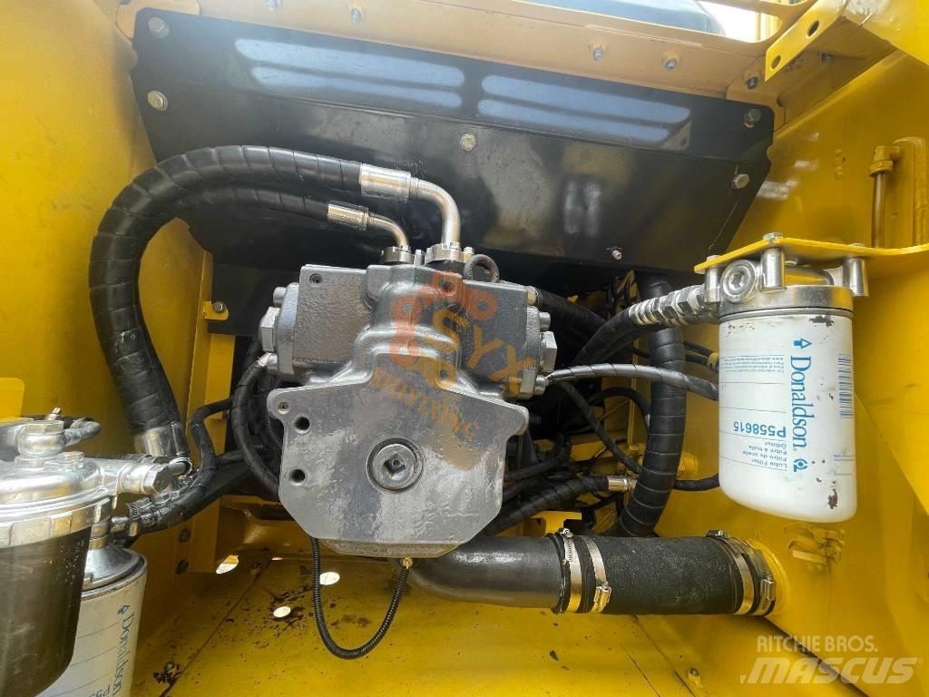Komatsu PC 220 Bageri gusjeničari