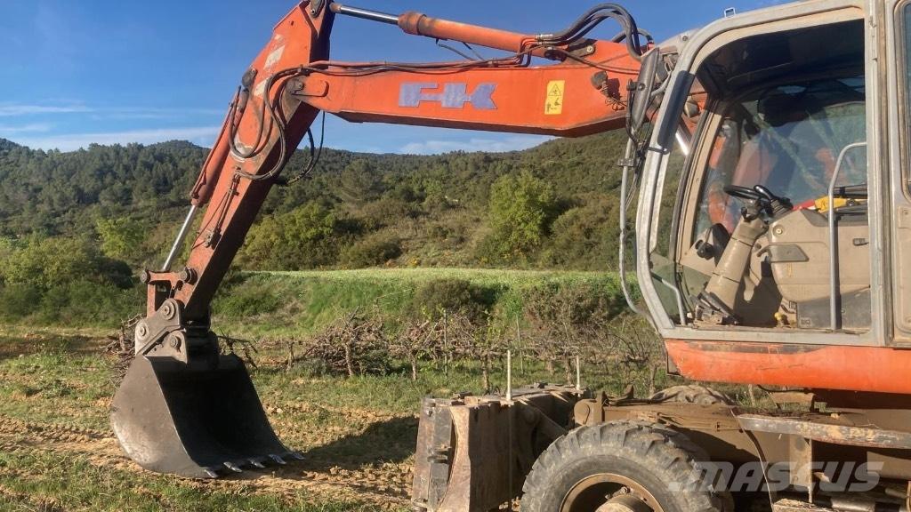 Fiat-Kobelco E 175 W Bageri na kotačima