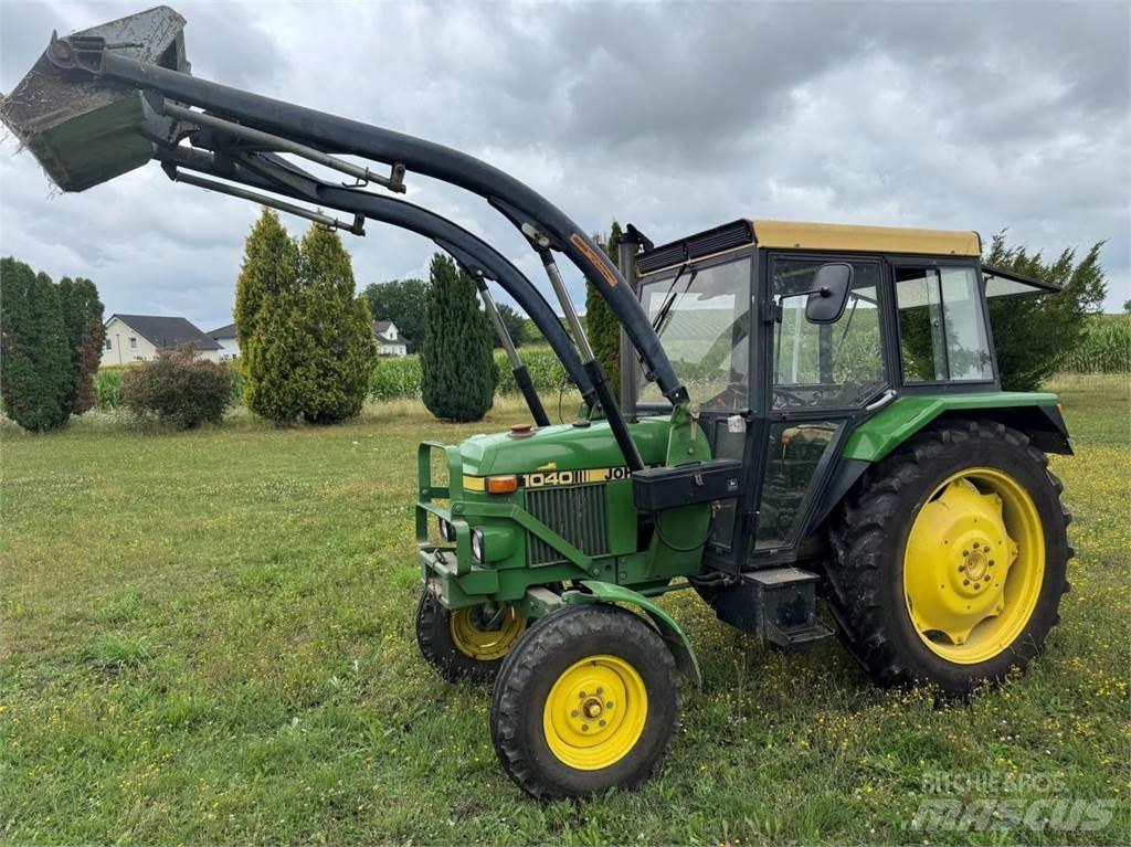 John Deere 1040 S Traktori
