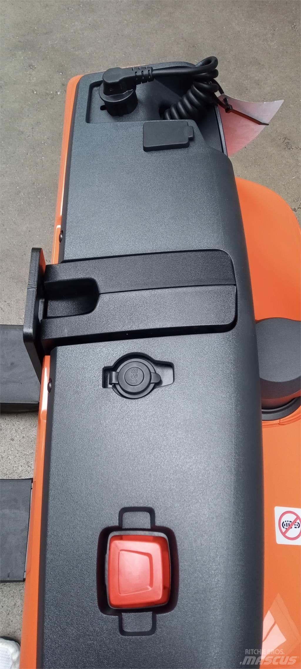 Toyota LWI 160 Nisko podizni električni viličar