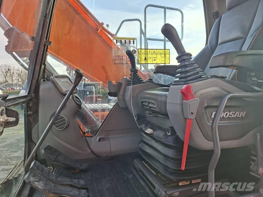 Doosan DX140LC-7 Bageri gusjeničari