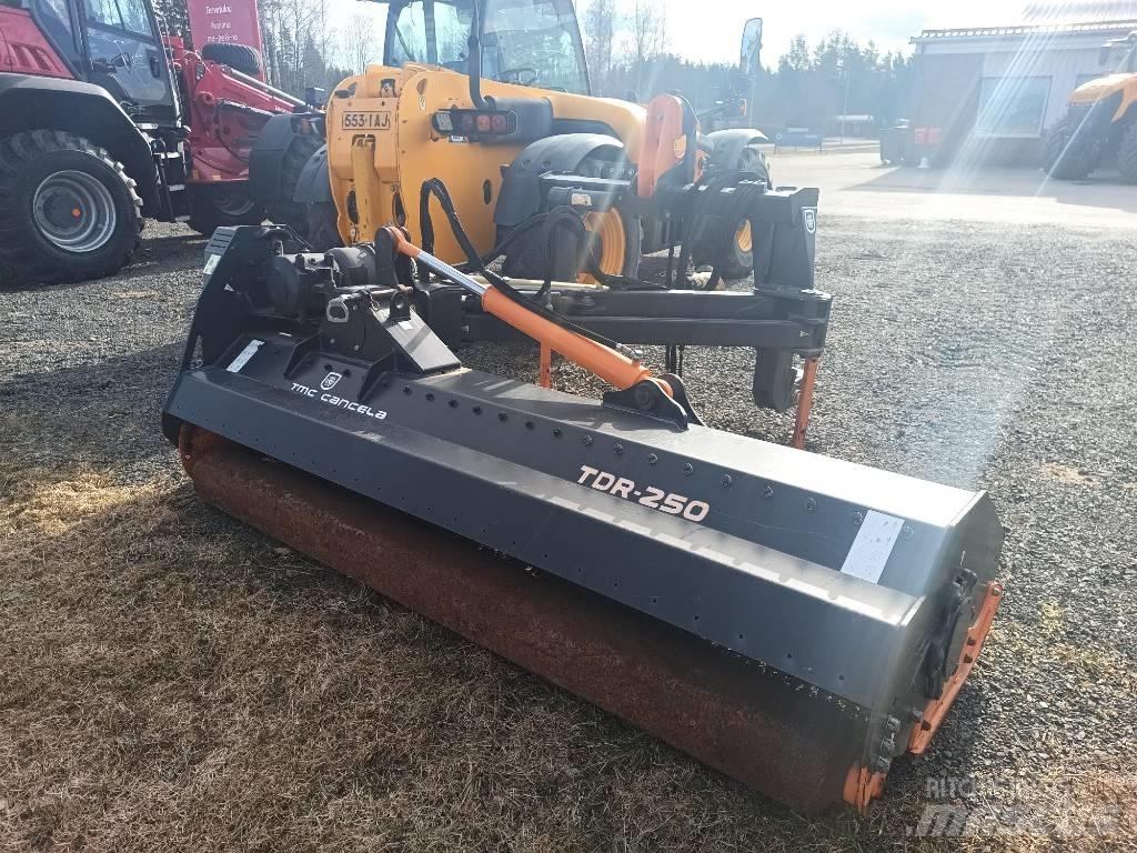 TMC TDR 250 Kosilice za pašnjak