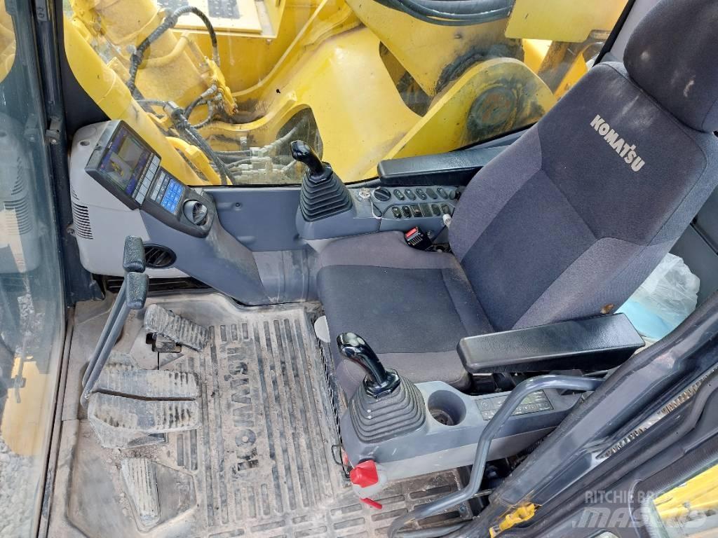 Komatsu PC700LC-11 Bageri gusjeničari