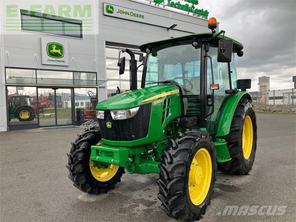 John Deere 5067E Traktori