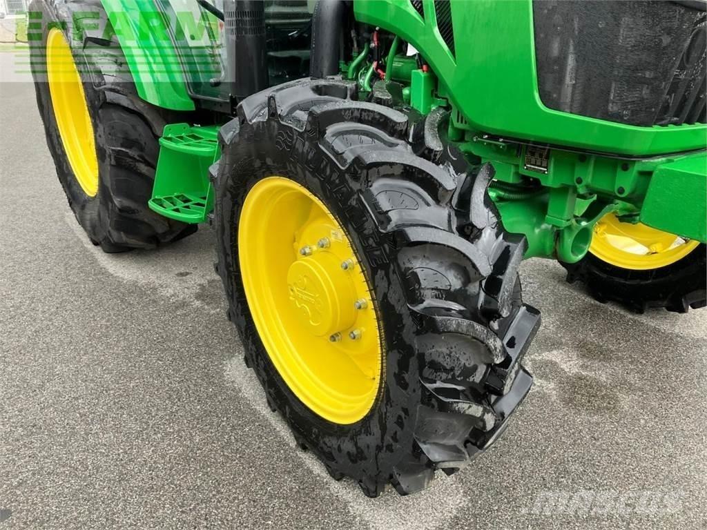 John Deere 5067E Traktori