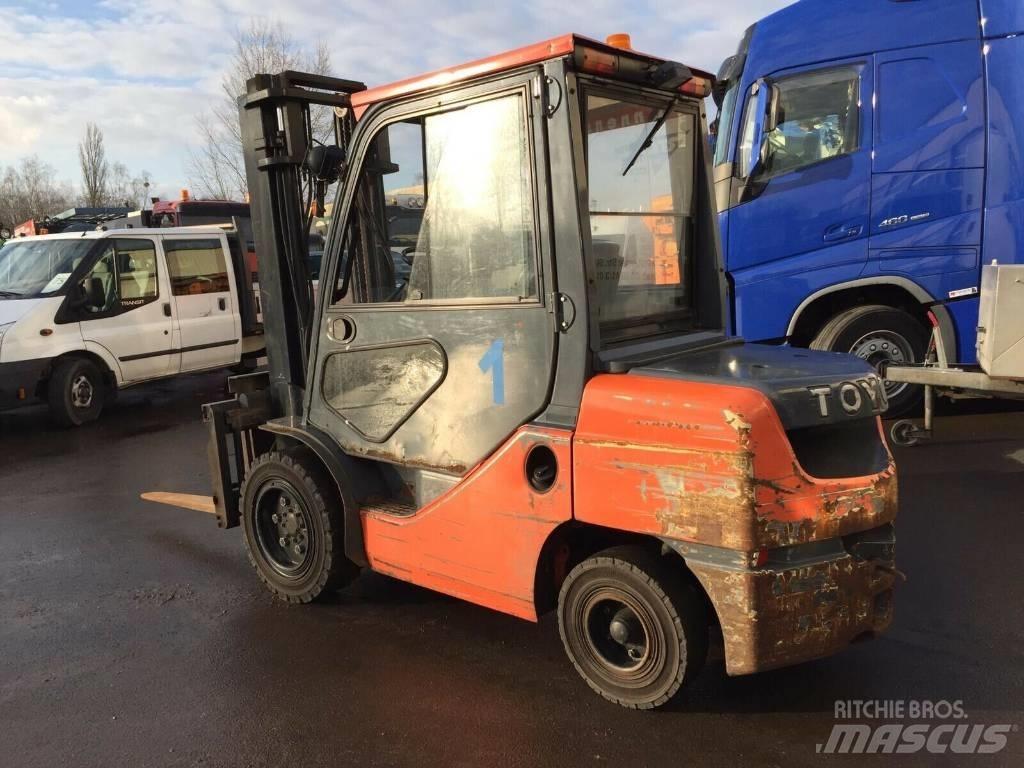 Toyota 02-8 FD JF 35 Dizelski viličari