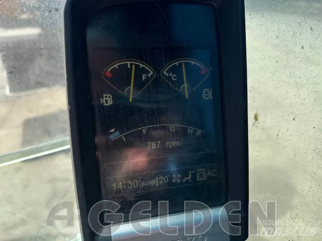 Volvo EC240CL Bageri gusjeničari