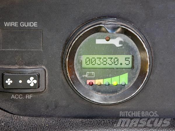 Hyster R30XMF2 Visokopodizni komisioni viličar